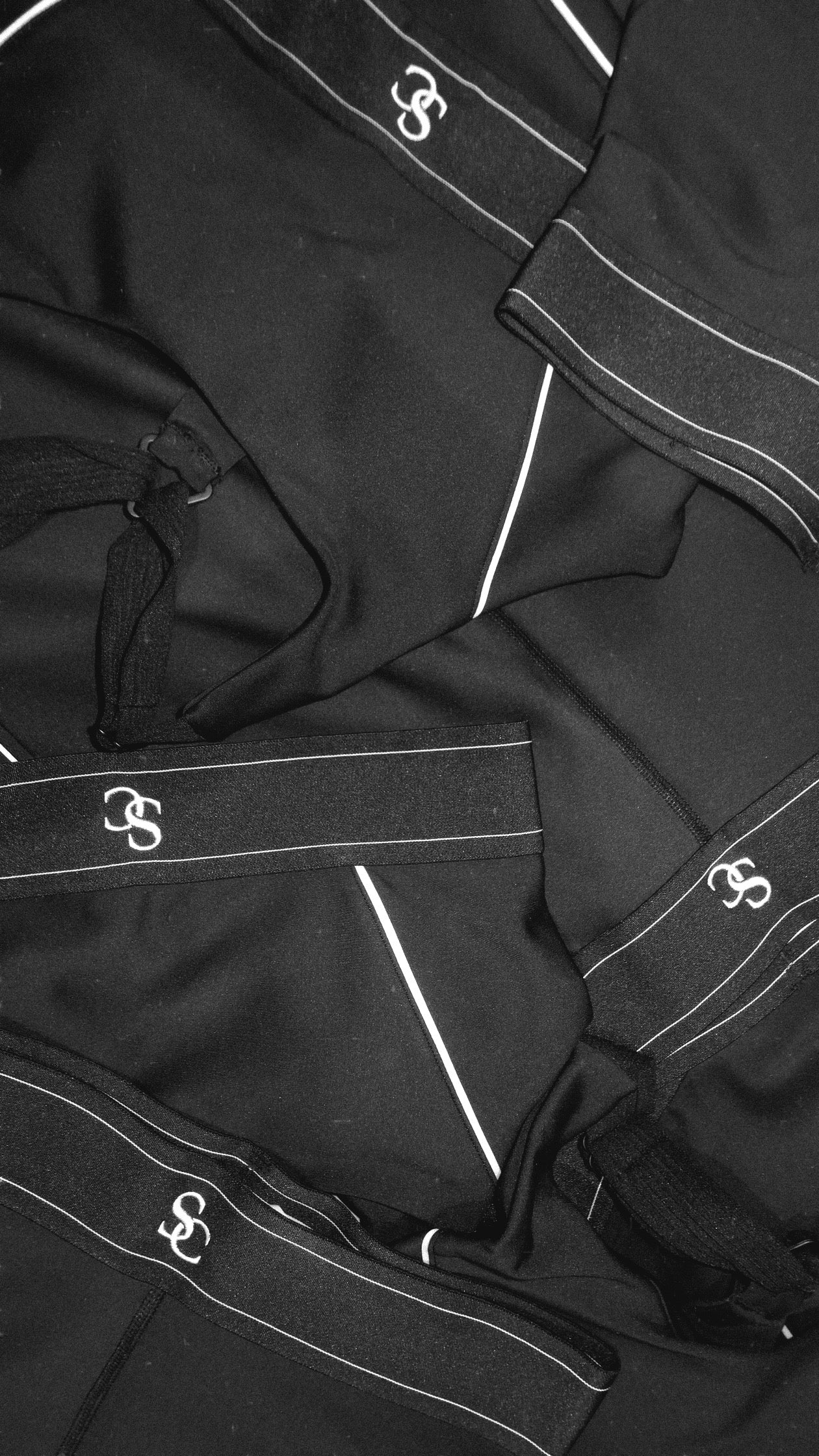Noir Society Set